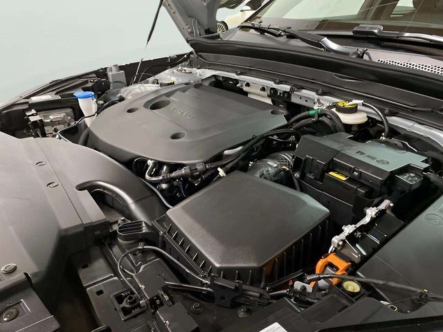 2025 Volvo XC40 B5 Plus Bright Theme Dallas TX