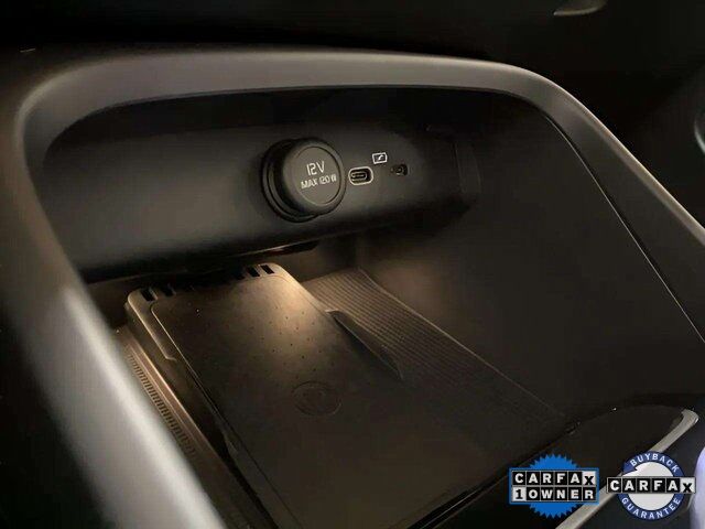 2025 Volvo XC40 B5 Plus Bright Theme Dallas TX