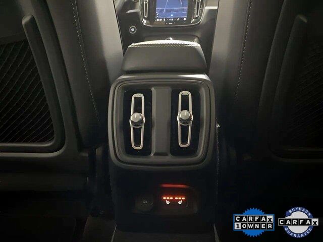 2025 Volvo XC40 B5 Plus Bright Theme Dallas TX