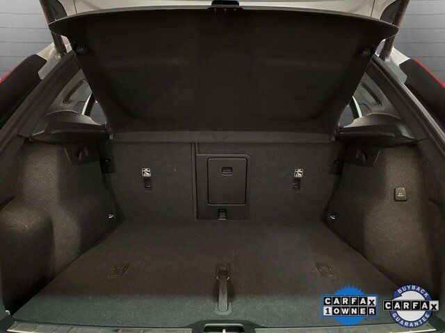 2025 Volvo XC40 B5 Plus Bright Theme Dallas TX