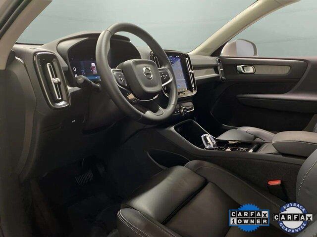 2025 Volvo XC40 B5 Plus Bright Theme Dallas TX