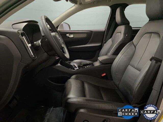 2025 Volvo XC40 B5 Plus Bright Theme Dallas TX