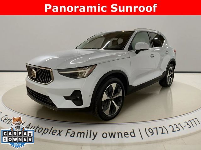 2025 Volvo XC40