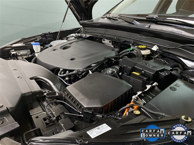 2025 Volvo XC40 B5 Plus Bright Theme Dallas TX