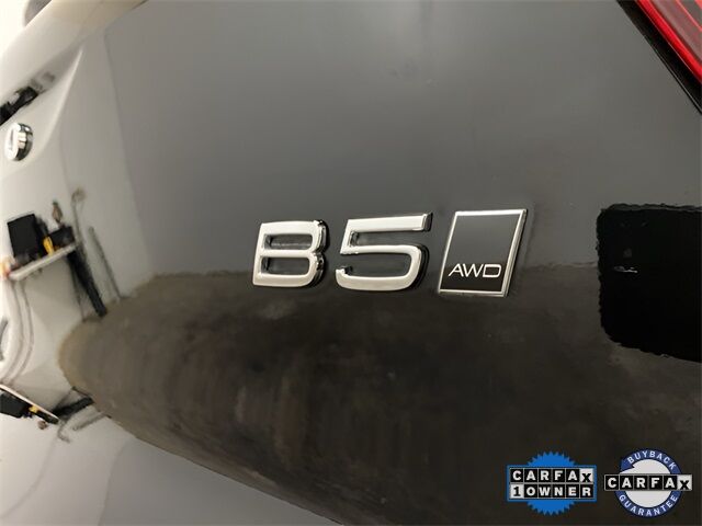 2025 Volvo XC40 B5 Plus Bright Theme Dallas TX