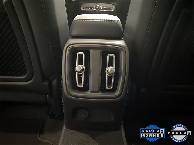 2025 Volvo XC40 B5 Plus Bright Theme Dallas TX
