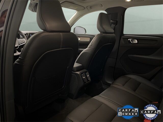 2025 Volvo XC40 B5 Plus Bright Theme Dallas TX