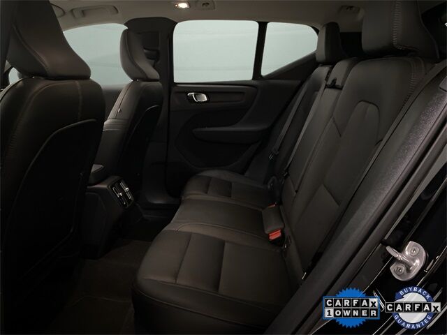 2025 Volvo XC40 B5 Plus Bright Theme Dallas TX