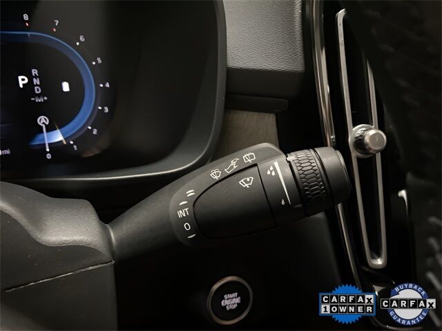 2025 Volvo XC40 B5 Plus Bright Theme Dallas TX
