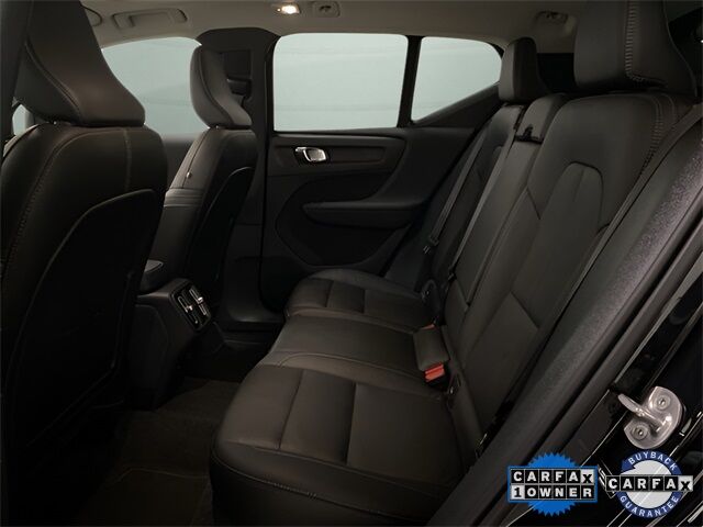 2025 Volvo XC40 B5 Plus Bright Theme Dallas TX