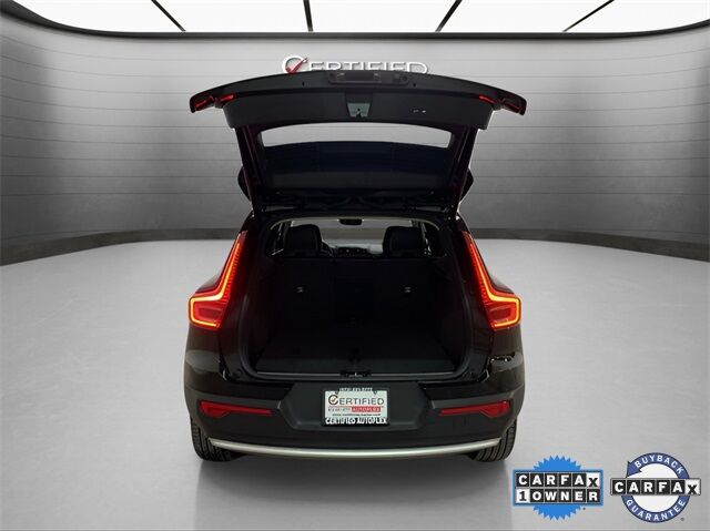 2025 Volvo XC40 B5 Plus Bright Theme Dallas TX