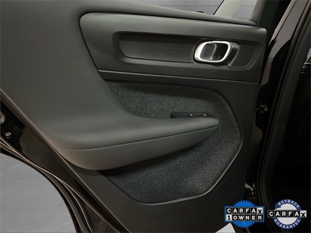 2025 Volvo XC40 B5 Plus Bright Theme Dallas TX