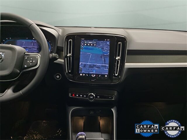 2025 Volvo XC40 B5 Plus Bright Theme Dallas TX