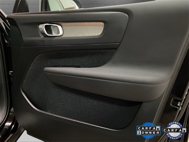 2025 Volvo XC40 B5 Plus Bright Theme Dallas TX