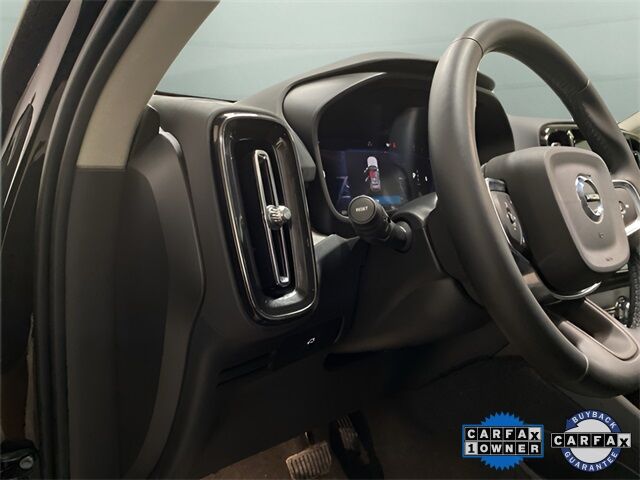 2025 Volvo XC40 B5 Plus Bright Theme Dallas TX
