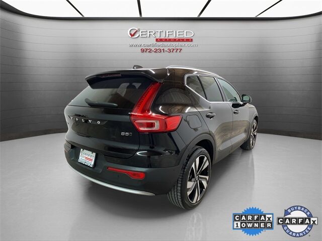 2025 Volvo XC40 B5 Plus Bright Theme Dallas TX