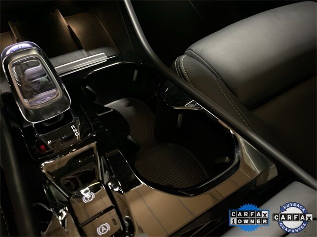 2025 Volvo XC40 B5 Plus Bright Theme Dallas TX
