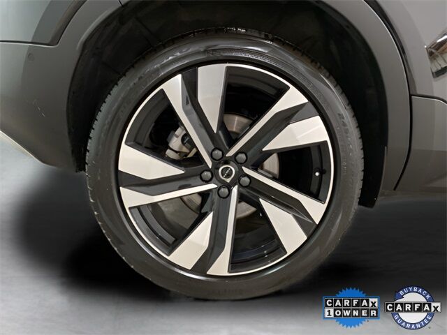 2025 Volvo XC40 B5 Plus Bright Theme Dallas TX