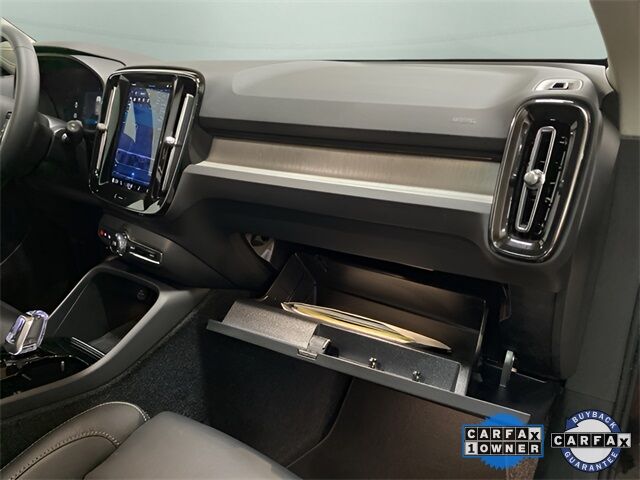 2025 Volvo XC40 B5 Plus Bright Theme Dallas TX