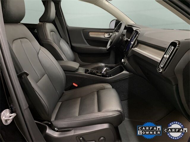 2025 Volvo XC40 B5 Plus Bright Theme Dallas TX