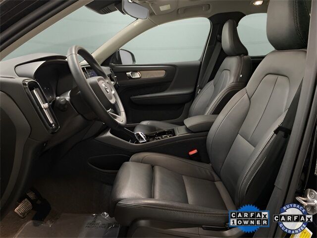 2025 Volvo XC40 B5 Plus Bright Theme Dallas TX