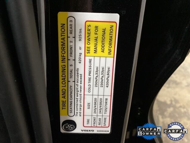 2025 Volvo XC40 B5 Plus Bright Theme Dallas TX