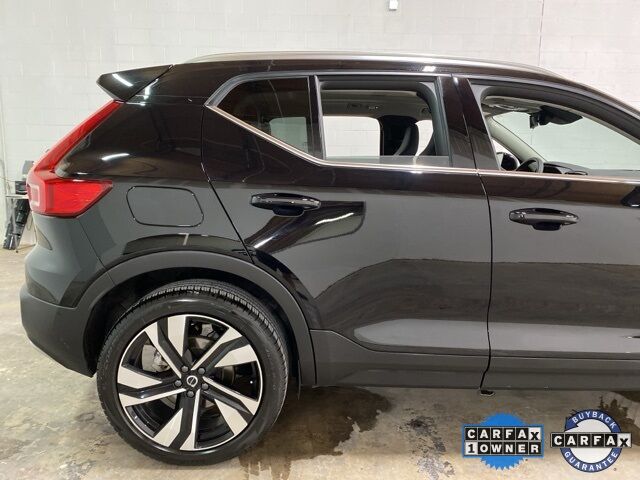 2025 Volvo XC40 B5 Plus Bright Theme Dallas TX
