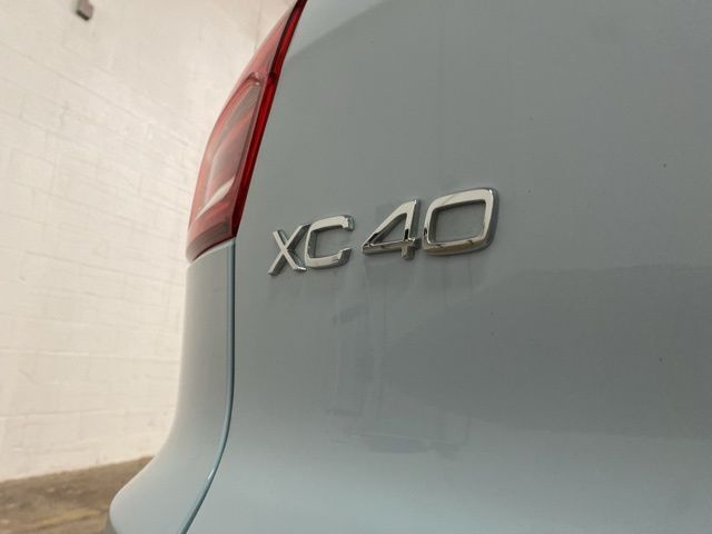 2025 Volvo XC40 B5 Plus Bright Theme Dallas TX