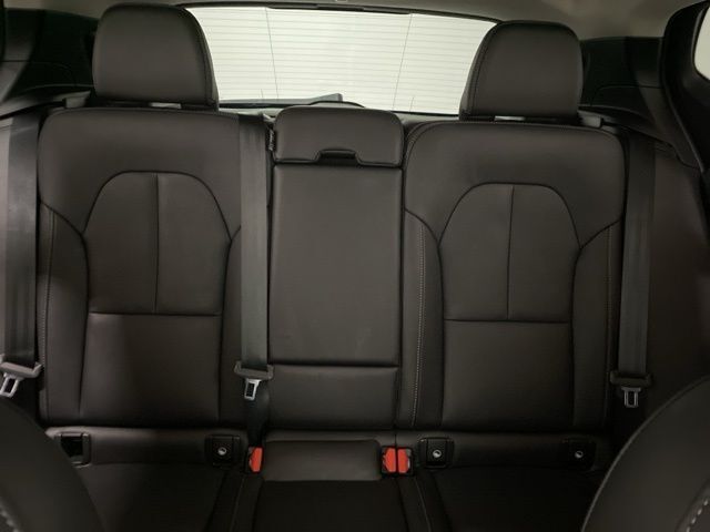 2025 Volvo XC40 B5 Plus Bright Theme Dallas TX