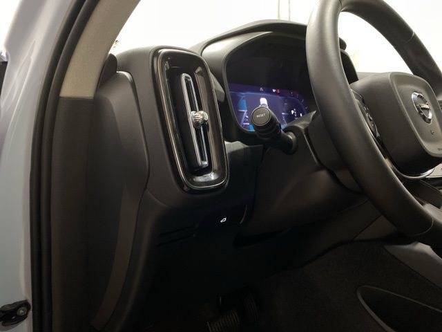 2025 Volvo XC40 B5 Plus Bright Theme Dallas TX