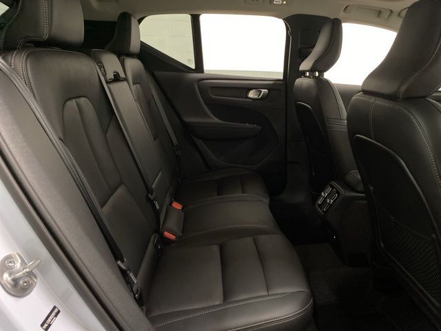 2025 Volvo XC40 B5 Plus Bright Theme Dallas TX
