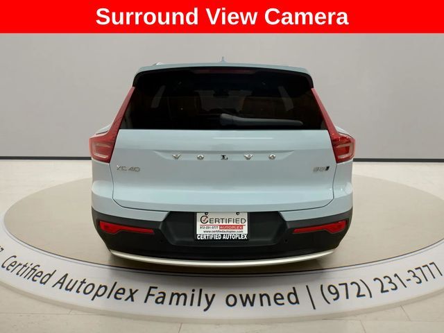 2025 Volvo XC40 B5 Plus Bright Theme