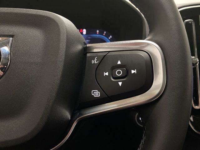 2025 Volvo XC40 B5 Plus Bright Theme Dallas TX