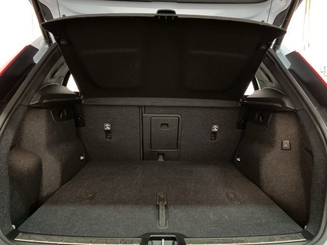 2025 Volvo XC40 B5 Plus Bright Theme Dallas TX