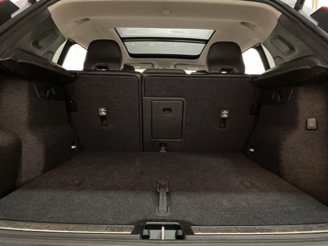 2025 Volvo XC40 B5 Plus Bright Theme Dallas TX