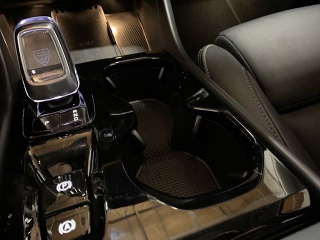 2025 Volvo XC40 B5 Plus Bright Theme Dallas TX