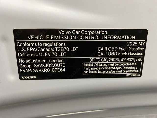 2025 Volvo XC40 B5 Plus Bright Theme Dallas TX