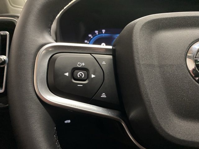 2025 Volvo XC40 B5 Plus Bright Theme Dallas TX