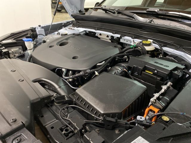 2025 Volvo XC40 B5 Plus Bright Theme Dallas TX