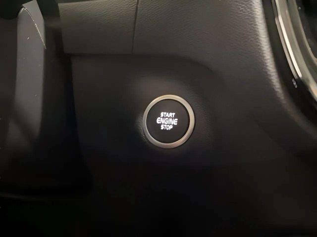 2025 Volvo XC40 B5 Plus Bright Theme Dallas TX