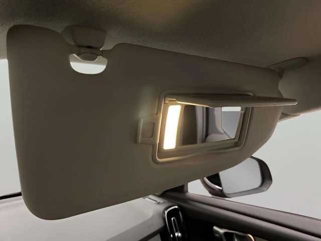 2025 Volvo XC40 B5 Plus Bright Theme Dallas TX