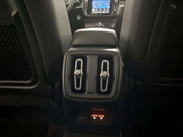 2025 Volvo XC40 B5 Plus Bright Theme Dallas TX