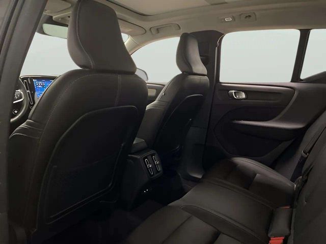 2025 Volvo XC40 B5 Plus Bright Theme Dallas TX