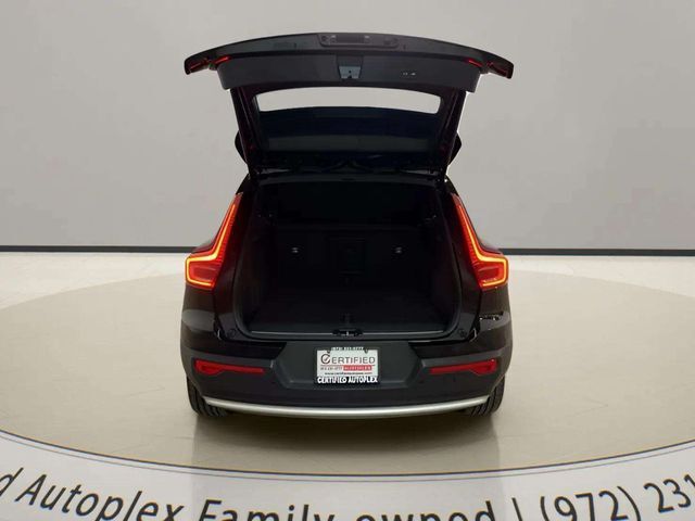 2025 Volvo XC40 B5 Plus Bright Theme Dallas TX