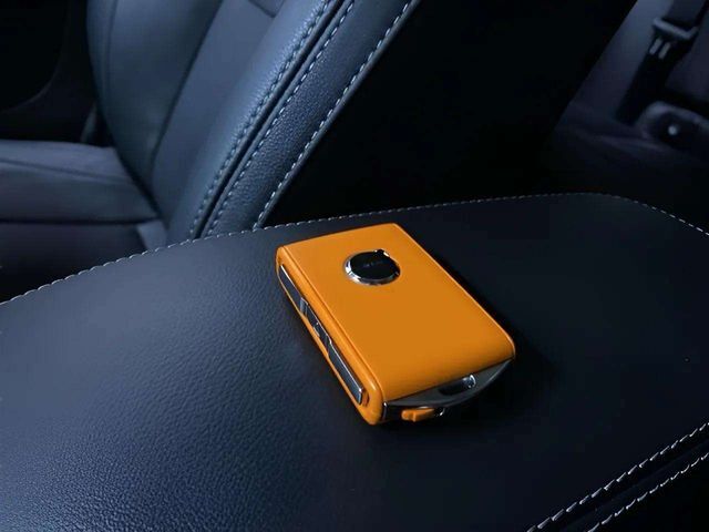 2025 Volvo XC40 B5 Plus Bright Theme Dallas TX