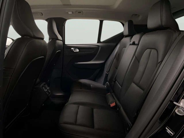 2025 Volvo XC40 B5 Plus Bright Theme Dallas TX