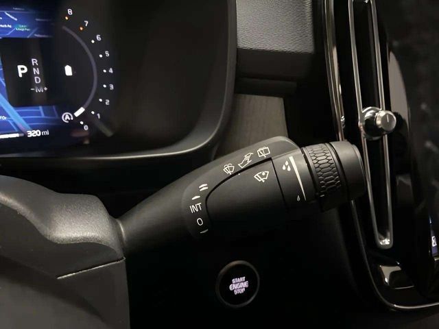 2025 Volvo XC40 B5 Plus Bright Theme Dallas TX