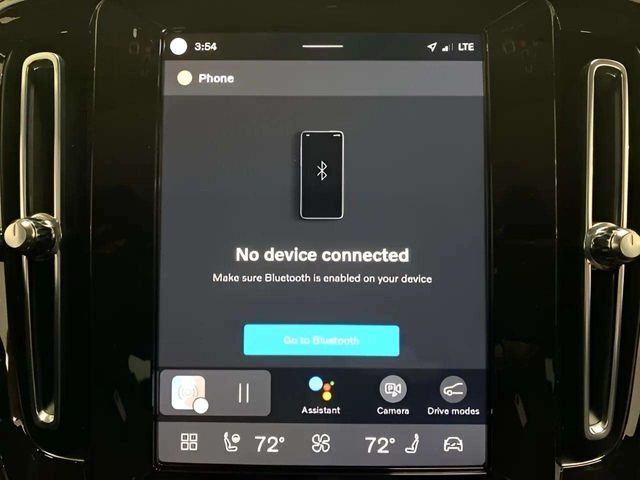 2025 Volvo XC40 B5 Plus Bright Theme Dallas TX