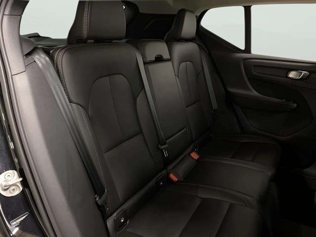 2025 Volvo XC40 B5 Plus Bright Theme Dallas TX