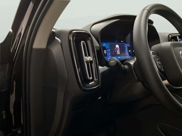 2025 Volvo XC40 B5 Plus Bright Theme Dallas TX